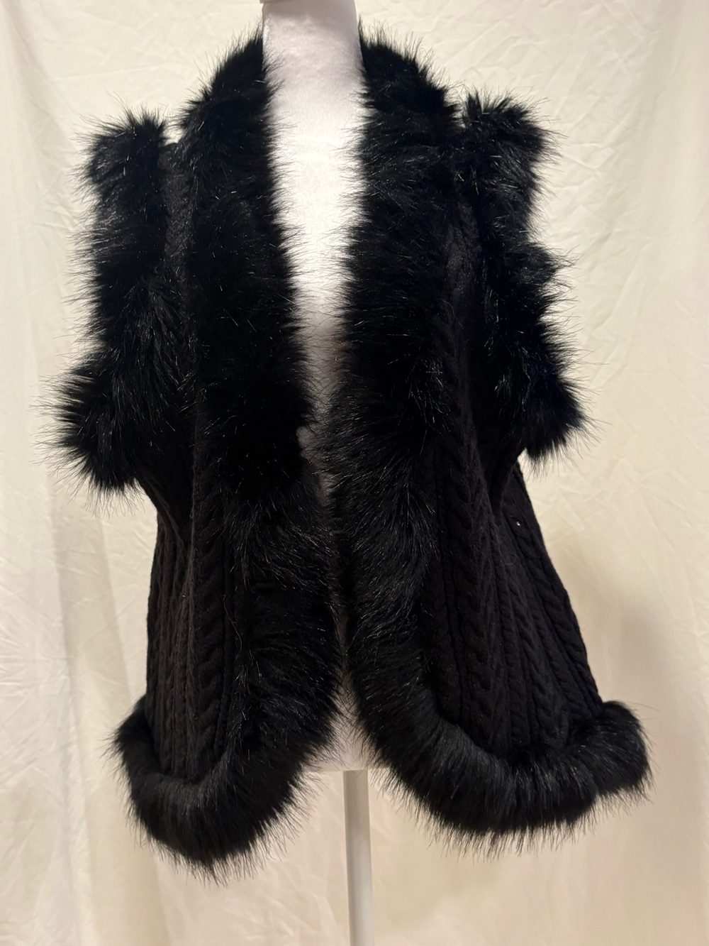 Shyanne Black Faux Fur-Trim Cable Knit Vest